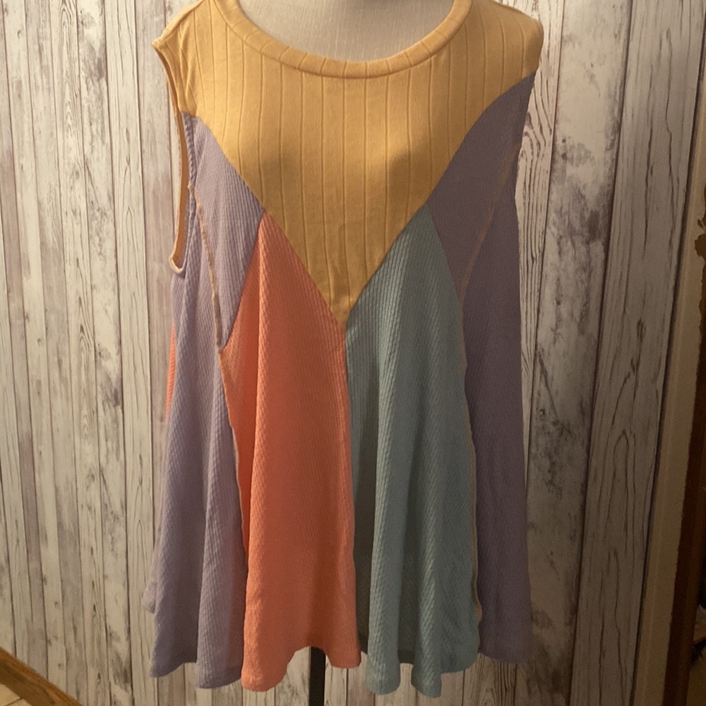 Sugarfox 2XL multi color sweater tank!
